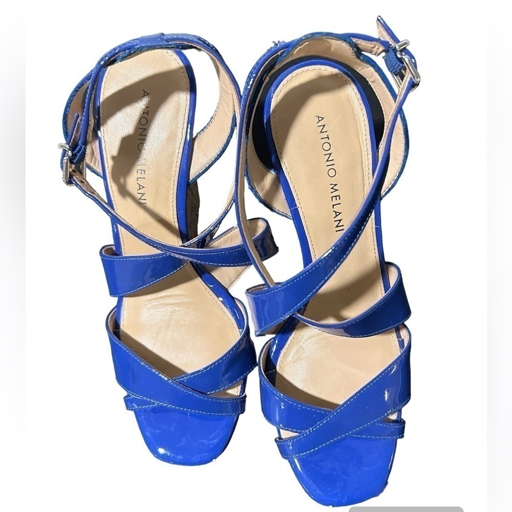{Antonio Melani} Sydniee Cross Strap Ankle Wedge